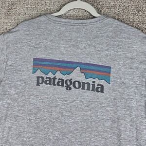 Patagonia Capilene Cool Daily T Shirt Mens XL Gray Short Sleeve Cooling Graphic